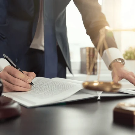 Юридические услуги